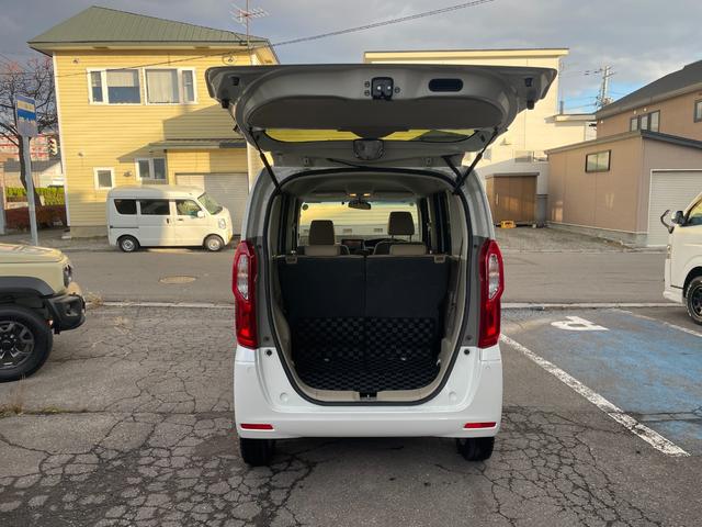 N-BOX G・Lホンダセンシング 4WD 中古夏冬タイヤ付き 社外ナビTV バックカメラ 前席シートヒーター 4WD(10枚目)