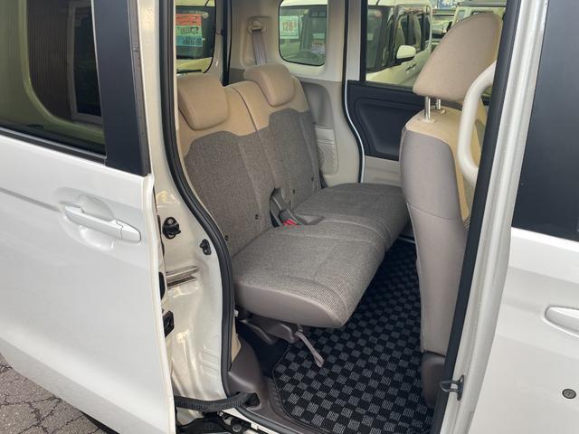 N-BOX G・Lホンダセンシング 4WD 中古夏冬タイヤ付き 社外ナビTV バックカメラ 前席シートヒーター 4WD(12枚目)