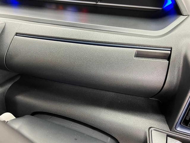 タント カスタムＸ　４ＷＤ　スマートキー　衝突軽減ブレーキシステム　電動格納ドアミラー　横滑り防止装置　障害物センサー　アイドリングストップ　両側パワースライドドア　純正ホイール（24枚目）