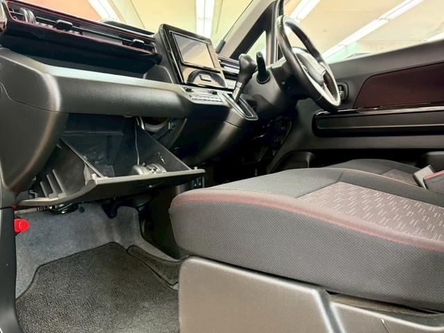 ワゴンRスティングレー ハイブリッドX 4WD 社外フルセグナビ 衝突軽減ブレーキ付き シートヒーター ステアリングリモコン ヘッドアップディスプレイ アイドリングストップ 横滑り防止(38枚目)