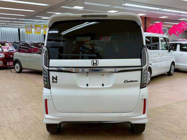N-BOXカスタム Lターボ 4WD 純正ナビ付 バックカメラ ステアリングリモコン クルーズコントロール ホンダセンシング 両側パワースライドドア プッシュエンジンスタート 横滑り防止 ABS シートヒーター(7枚目)