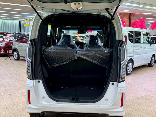 N-BOXカスタム Lターボ 4WD 純正ナビ付 バックカメラ ステアリングリモコン クルーズコントロール ホンダセンシング 両側パワースライドドア プッシュエンジンスタート 横滑り防止 ABS シートヒーター(11枚目)