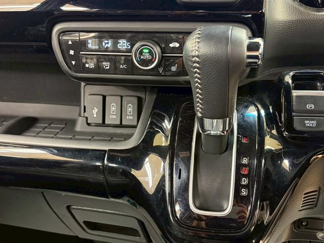 N-BOXカスタム Lターボ 4WD 純正ナビ付 バックカメラ ステアリングリモコン クルーズコントロール ホンダセンシング 両側パワースライドドア プッシュエンジンスタート 横滑り防止 ABS シートヒーター(27枚目)