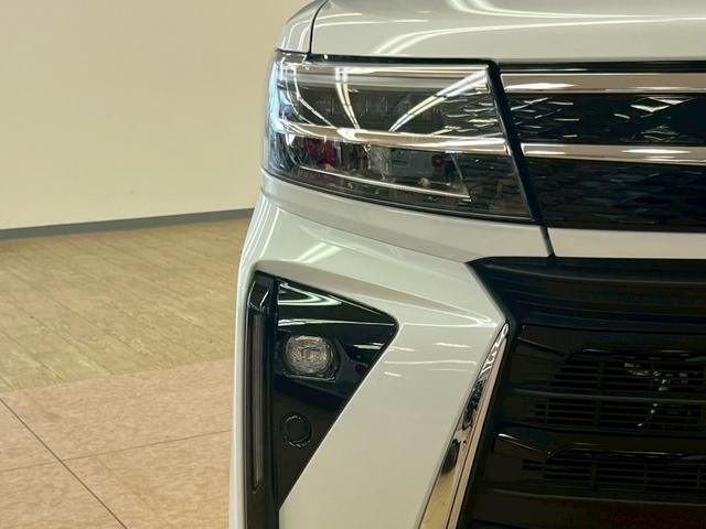 タント カスタムＲＳ　４ＷＤ　スマートキー　障害物センサー　衝突軽減ブレーキシステム　ＡＢＳ　横滑り防止装置　両側パワースライドドア　アイドリングストップ　運転席・助手席シートヒーター　純正アルミホイール（10枚目）