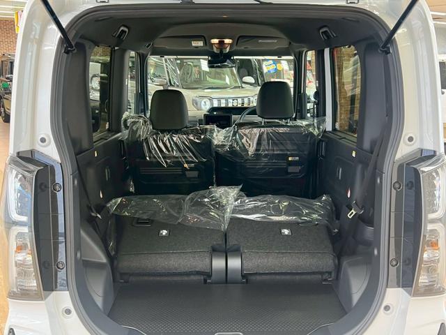 タント カスタムＲＳ　４ＷＤ　スマートキー　障害物センサー　衝突軽減ブレーキシステム　ＡＢＳ　横滑り防止装置　両側パワースライドドア　アイドリングストップ　運転席・助手席シートヒーター　純正アルミホイール（15枚目）