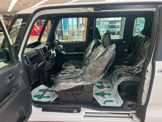 タント カスタムＲＳ　４ＷＤ　スマートキー　障害物センサー　衝突軽減ブレーキシステム　ＡＢＳ　横滑り防止装置　両側パワースライドドア　アイドリングストップ　運転席・助手席シートヒーター　純正アルミホイール（31枚目）
