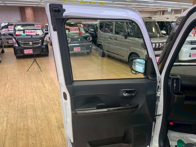 タント カスタムＲＳ　４ＷＤ　スマートキー　障害物センサー　衝突軽減ブレーキシステム　ＡＢＳ　横滑り防止装置　両側パワースライドドア　アイドリングストップ　運転席・助手席シートヒーター　純正アルミホイール（34枚目）