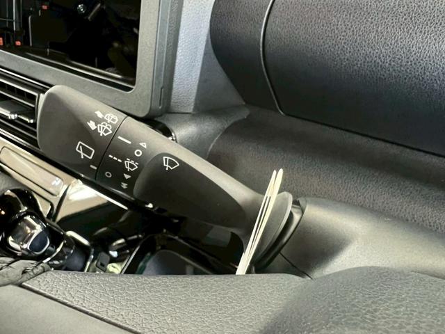 タント カスタムＲＳ　４ＷＤ　スマートキー　障害物センサー　衝突軽減ブレーキシステム　ＡＢＳ　横滑り防止装置　両側パワースライドドア　アイドリングストップ　運転席・助手席シートヒーター　純正アルミホイール（38枚目）