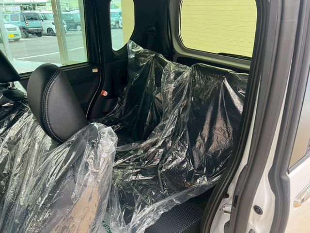 タント カスタムＲＳ　４ＷＤ　スマートキー　障害物センサー　衝突軽減ブレーキシステム　ＡＢＳ　横滑り防止装置　両側パワースライドドア　アイドリングストップ　運転席・助手席シートヒーター　純正アルミホイール（41枚目）