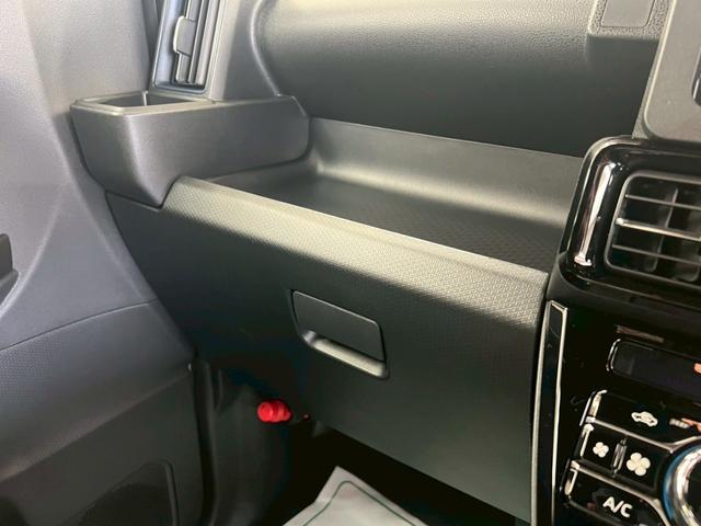 タント カスタムＲＳ　４ＷＤ　スマートキー　障害物センサー　衝突軽減ブレーキシステム　ＡＢＳ　横滑り防止装置　両側パワースライドドア　アイドリングストップ　運転席・助手席シートヒーター　純正アルミホイール（54枚目）