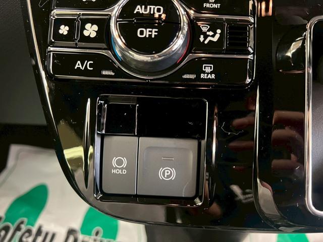 タント カスタムＲＳ　４ＷＤ　スマートキー　障害物センサー　衝突軽減ブレーキシステム　ＡＢＳ　横滑り防止装置　両側パワースライドドア　アイドリングストップ　運転席・助手席シートヒーター　純正アルミホイール（56枚目）