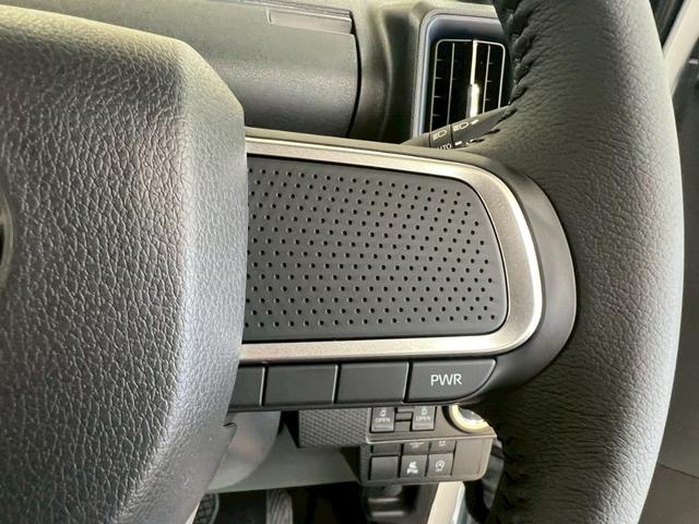 タント カスタムＲＳ　４ＷＤ　スマートキー　障害物センサー　衝突軽減ブレーキシステム　ＡＢＳ　横滑り防止装置　両側パワースライドドア　アイドリングストップ　運転席・助手席シートヒーター　純正アルミホイール（59枚目）