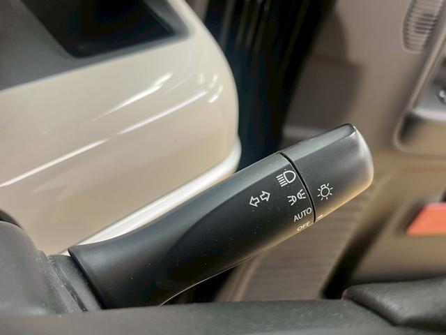 スペーシア ハイブリッドＸ　４ＷＤ　スマートキー　ＡＢＳ　アイドリングストップ　両側パワースライドドア　社外ナビ付き　オートエアコン　電動格納ドアミラー（14枚目）