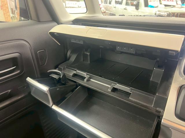 スペーシア ハイブリッドＸ　４ＷＤ　スマートキー　ＡＢＳ　アイドリングストップ　両側パワースライドドア　社外ナビ付き　オートエアコン　電動格納ドアミラー（34枚目）