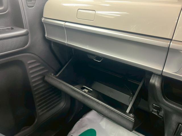 スペーシア ハイブリッドＸ　４ＷＤ　スマートキー　ＡＢＳ　アイドリングストップ　両側パワースライドドア　社外ナビ付き　オートエアコン　電動格納ドアミラー（35枚目）