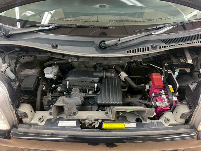 スペーシア ハイブリッドＸ　４ＷＤ　スマートキー　ＡＢＳ　アイドリングストップ　両側パワースライドドア　社外ナビ付き　オートエアコン　電動格納ドアミラー（60枚目）