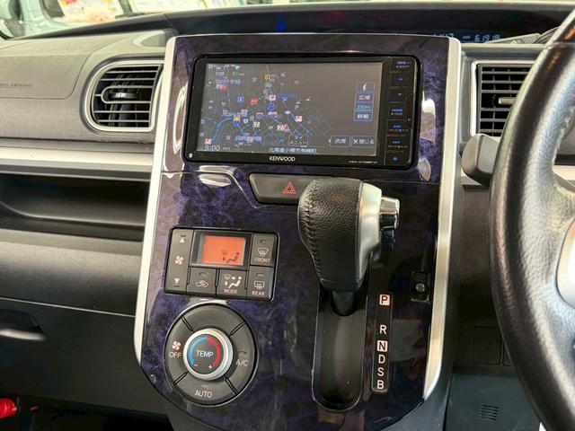 タント カスタムＲＳ　トップエディションＳＡＩＩＩ　４ＷＤ　スマートキー　両側パワースライドドア　アイドリングストップ　衝突軽減ブレーキシステム　シートヒーター　ステアリングリモコン　社外フルセグナビ　バックカメラ　リアモニター（24枚目）