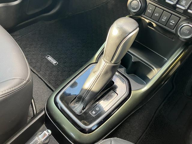 イグニス Ｆリミテッド　４ＷＤ　クルーズコントロール　ステアリングリモコンスイッチ　グリップコントロール　全方位モニター　純正ナビ　プッシュスタート　スマートキー　純正エンジンスターター　ＬＥＤヘッドライト　パドルシフト（20枚目）