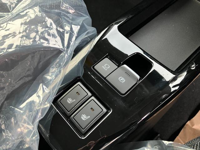 クロスビー ハイブリッドＭＶ　全方位モニター付ナビ　アップグレードｐｋｇ　アダプティブクルーズコントロール　ステアリングリモコンスイッチ　ヘッドアップディスプレイ　グリップコントロール　スノーモード　ＬＥＤヘッドライト（20枚目）