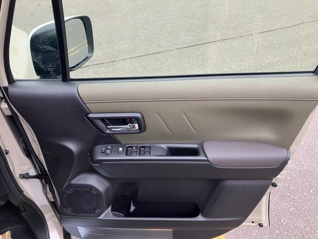 クロスビー ハイブリッドＭＶ　全方位モニター付ナビ　アップグレードｐｋｇ　アダプティブクルーズコントロール　ステアリングリモコンスイッチ　ヘッドアップディスプレイ　グリップコントロール　スノーモード　ＬＥＤヘッドライト（30枚目）