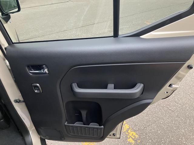 クロスビー ハイブリッドＭＶ　全方位モニター付ナビ　アップグレードｐｋｇ　アダプティブクルーズコントロール　ステアリングリモコンスイッチ　ヘッドアップディスプレイ　グリップコントロール　スノーモード　ＬＥＤヘッドライト（32枚目）