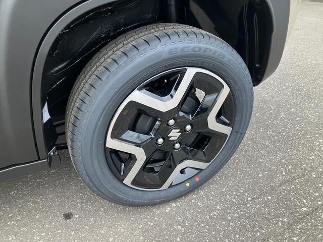 クロスビー ハイブリッドＭＶ　全方位モニター付ナビ　アップグレードｐｋｇ　アダプティブクルーズコントロール　ステアリングリモコンスイッチ　ヘッドアップディスプレイ　グリップコントロール　スノーモード　ＬＥＤヘッドライト（33枚目）