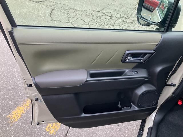 クロスビー ハイブリッドＭＶ　全方位モニター付ナビ　アップグレードｐｋｇ　アダプティブクルーズコントロール　ステアリングリモコンスイッチ　ヘッドアップディスプレイ　グリップコントロール　スノーモード　ＬＥＤヘッドライト（36枚目）