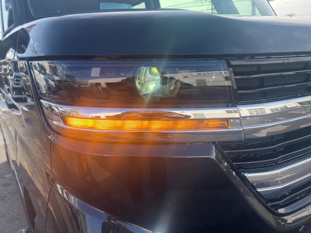 スペーシアカスタム ハイブリッドＸＳ　４ＷＤ　全方位モニター　純正ナビ　スズキコネクト　アダプティブクルーズコントロール　ステアリングリモコンスイッチ　両側パワースライドドア　ＬＥＤヘッドライト　ステアリングヒーター　シートヒーター（32枚目）