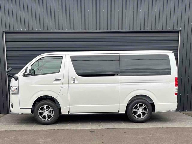ハイエースバン 　４ＷＤ　ＥＴＣ　バックカメラ　ナビ　クリアランスソナー　レーンアシスト　衝突被害軽減システム　両側電動スライドドア　オートマチックハイビーム　オートライト　スマートキー　電動格納ミラー　ＡＴ（15枚目）