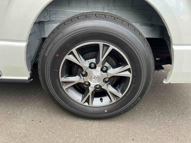ハイエースバン 　４ＷＤ　ＥＴＣ　バックカメラ　ナビ　クリアランスソナー　レーンアシスト　衝突被害軽減システム　両側電動スライドドア　オートマチックハイビーム　オートライト　スマートキー　電動格納ミラー　ＡＴ（21枚目）