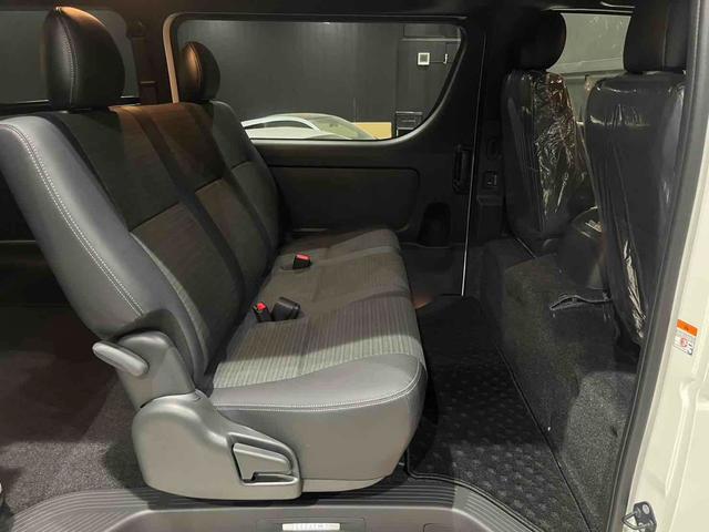 ハイエースバン 　４ＷＤ　ＥＴＣ　バックカメラ　ナビ　クリアランスソナー　レーンアシスト　衝突被害軽減システム　両側電動スライドドア　オートマチックハイビーム　オートライト　スマートキー　電動格納ミラー　ＡＴ（41枚目）