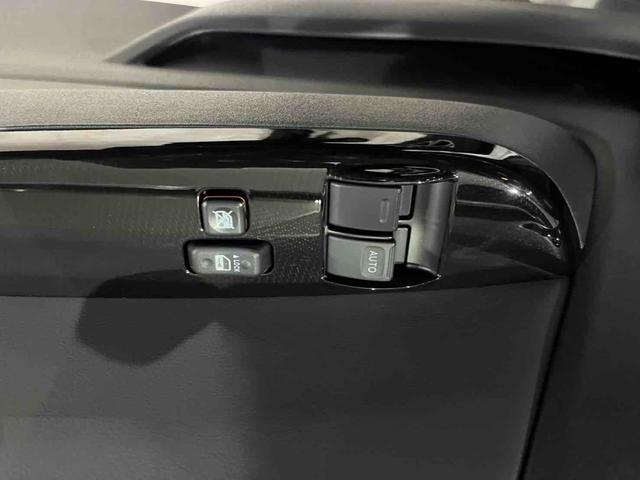 ハイエースバン 　４ＷＤ　ＥＴＣ　バックカメラ　ナビ　クリアランスソナー　レーンアシスト　衝突被害軽減システム　両側電動スライドドア　オートマチックハイビーム　オートライト　スマートキー　電動格納ミラー　ＡＴ（43枚目）