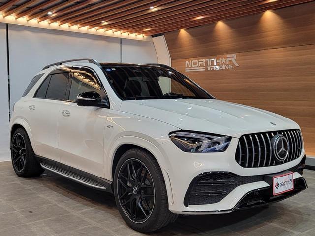 ＧＬＥ５３　４Ｍ＋パノラミクスライディングルーフ仕様　オプションダイヤモンドホワイト　ＡＭＧインテリアカーボンパッケージ　パノラミックスライディングルーフ　左ハンドル　ワンオーナー車　ＡＭＧ純正２２インチアルミ　ガラスコーティング　ＡＭＧフロアマット(4枚目)