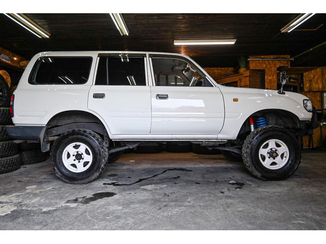 ランドクルーザー８０ ＳＴＤ　バン４．２ディーゼル　４ＷＤ・角目４灯・ブラＶ・ＭＴ２・フェンダーミラー（7枚目）