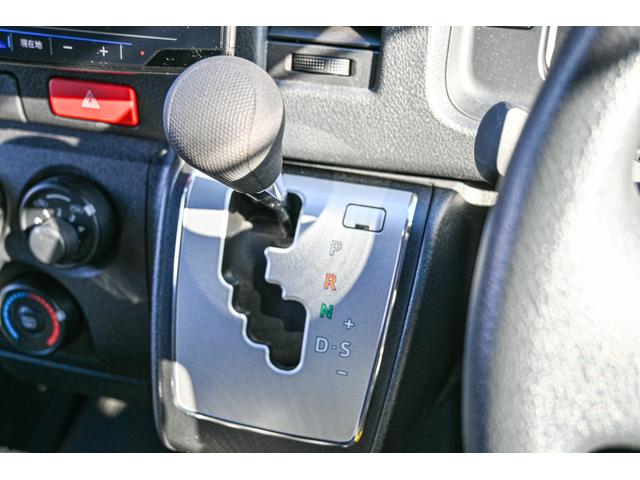 ハイエースバン SロングワイドDX ALPINE11インチナビ・NITROPOWER M10AW・OPEN COUNTRY R/T(19枚目)