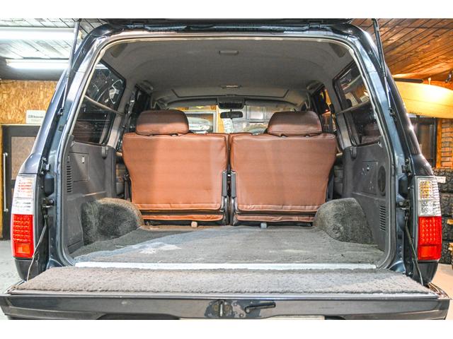 ランドクルーザー80 VXリミテッド 社外AW・MTタイヤ・社外マフラー・ブラウンレザー調シートカバー(11枚目)