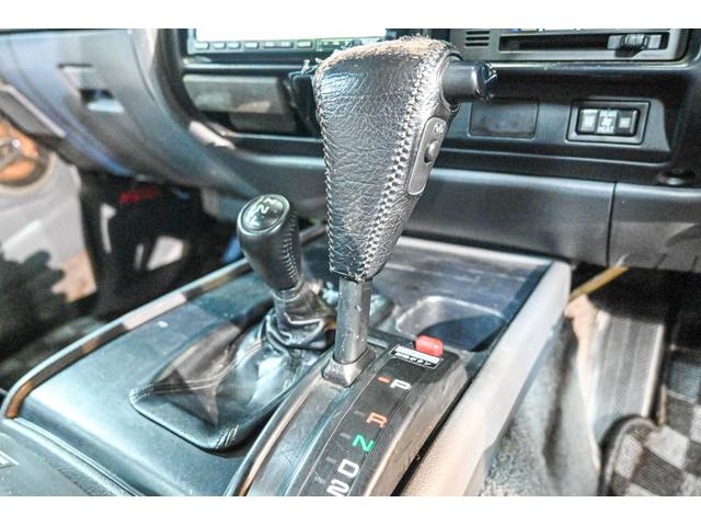 ランドクルーザー80 VXリミテッド 社外AW・MTタイヤ・社外マフラー・ブラウンレザー調シートカバー(18枚目)