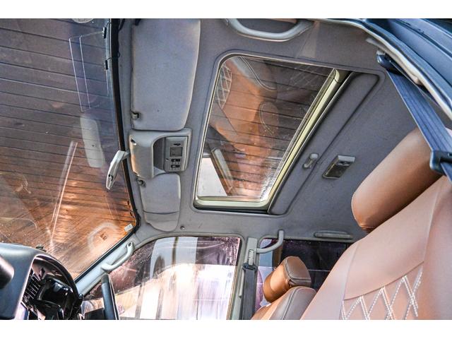 ランドクルーザー80 VXリミテッド 社外AW・MTタイヤ・社外マフラー・ブラウンレザー調シートカバー(25枚目)
