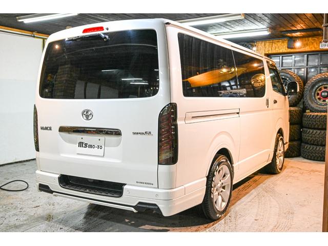 ハイエースバン スーパーＧＬ　ダークプライムＩＩ　アルパインＢＩＧ　Ｘ１１ｉｎ・アルパインスピーカーセット・アルパインフリップダウンモニター１２．８ｉｎ・ヴァレンティ　ジュエルＬＥＤシーケンシャルドアミラー（10枚目）