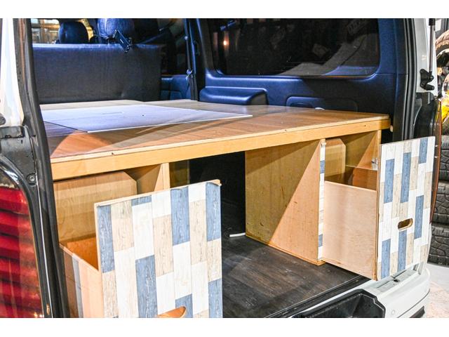 ハイエースバン スーパーＧＬ　ダークプライムＩＩ　アルパインＢＩＧ　Ｘ１１ｉｎ・アルパインスピーカーセット・アルパインフリップダウンモニター１２．８ｉｎ・ヴァレンティ　ジュエルＬＥＤシーケンシャルドアミラー（13枚目）