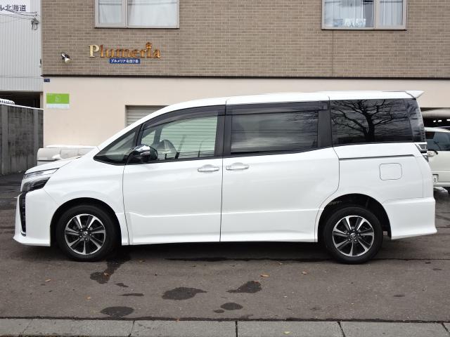 ヴォクシー ZS 煌II 本州車 保証1年/走行距離無制限 4WD 後期型 トヨタセーフティセンス 両側パワースライドドア 純正ナビ 地デジ バックカメラ LEDヘッドライト ビルトインETC クルーズコントロール(11枚目)