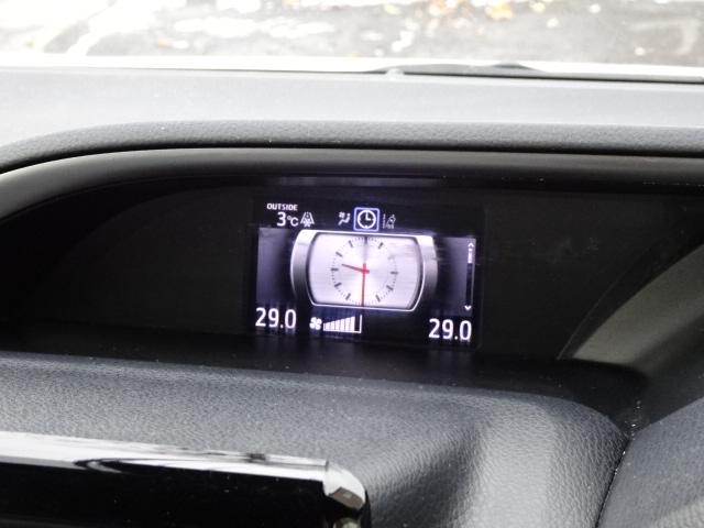 ヴォクシー ZS 煌II 本州車 保証1年/走行距離無制限 4WD 後期型 トヨタセーフティセンス 両側パワースライドドア 純正ナビ 地デジ バックカメラ LEDヘッドライト ビルトインETC クルーズコントロール(40枚目)