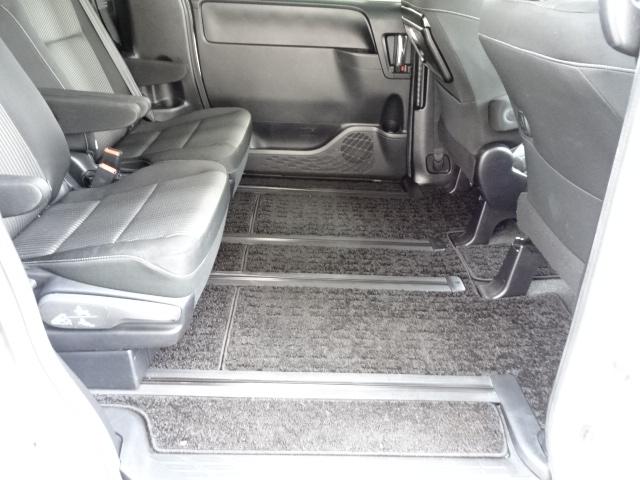 ヴォクシー ZS 煌II 本州車 保証1年/走行距離無制限 4WD 後期型 トヨタセーフティセンス 両側パワースライドドア 純正ナビ 地デジ バックカメラ LEDヘッドライト ビルトインETC クルーズコントロール(57枚目)