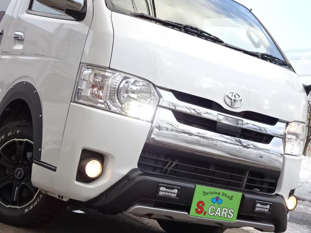 ハイエースバン ロングスーパーＧＬ　本州車　４ＷＤ　プッシュスタート　スマートキー　オートマチックハイビーム　ＥＴＣ　ＭＩＤ　ＧＲＣＩＡ　ＷＨＥＥＬ　バックカメラ　リヤヒーター　リヤエアコン　ＡＣ１００Ｖ（4枚目）