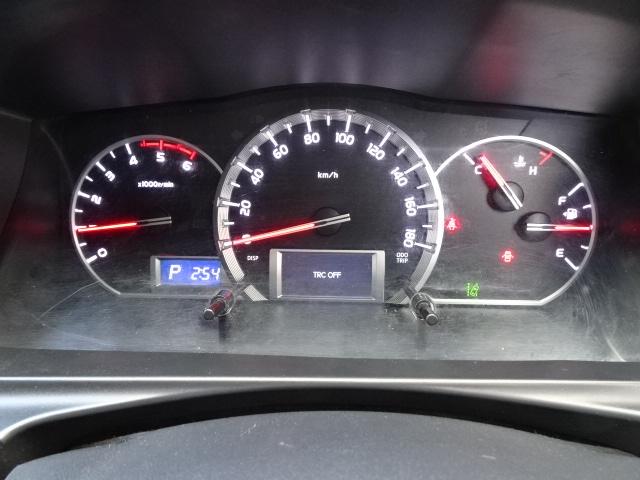 ハイエースバン ロングスーパーＧＬ　本州車　４ＷＤ　プッシュスタート　スマートキー　オートマチックハイビーム　ＥＴＣ　ＭＩＤ　ＧＲＣＩＡ　ＷＨＥＥＬ　バックカメラ　リヤヒーター　リヤエアコン　ＡＣ１００Ｖ（26枚目）