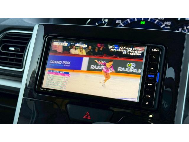 タント カスタムＸ　トップエディションリミテッドＳＡＩＩＩ　４ＷＤ・スマートアシストＩＩＩ・パノラマモニター・バックカメラ・両側電動スライドドア・ターボ・オートハイビーム・シートヒーター・プリクラッシュセーフティ・ＥＴＣ・スマートキー（6枚目）