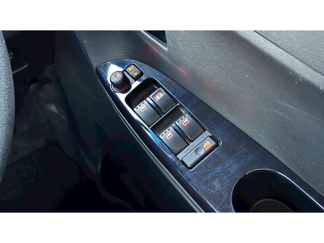 タント カスタムＸ　トップエディションリミテッドＳＡＩＩＩ　４ＷＤ・スマートアシストＩＩＩ・パノラマモニター・バックカメラ・両側電動スライドドア・ターボ・オートハイビーム・シートヒーター・プリクラッシュセーフティ・ＥＴＣ・スマートキー（40枚目）