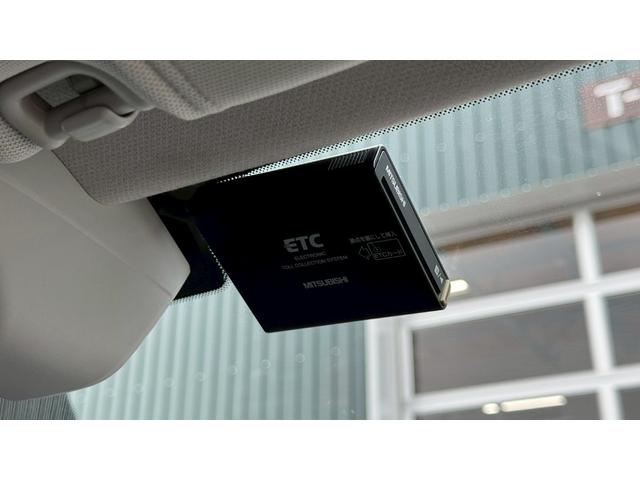 フォレスター ２．０ＸＴ　アイサイト　４ＷＤ・バックカメラ・アイサイト・クルーズコントロール・ＥＴＣ・ＳＩ－ＤＲＩＶＥ・Ｘモード・前席シートヒーター・純正１８インチＡＷ・カロッツェリアナビ・スマートキー（8枚目）