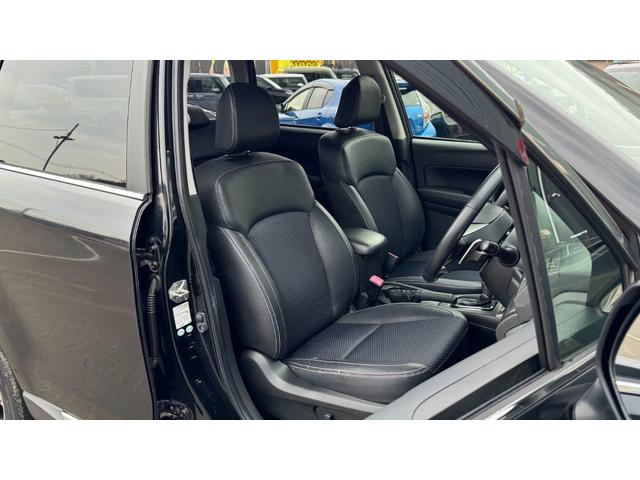 フォレスター ２．０ＸＴ　アイサイト　４ＷＤ・バックカメラ・アイサイト・クルーズコントロール・ＥＴＣ・ＳＩ－ＤＲＩＶＥ・Ｘモード・前席シートヒーター・純正１８インチＡＷ・カロッツェリアナビ・スマートキー（14枚目）