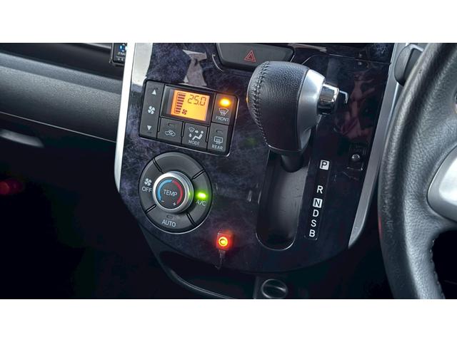 タント カスタムRS トップエディションVS SAIII 4WD・ワンオーナー・記録簿付(R1-R7)・スマアシIII・パノラマビュー・両側電動スライドドア・オートハイビーム・純正ナビ・衝突軽減ブレーキ・ETC・純正15インチAW・エンスタ・シートヒーター(9枚目)